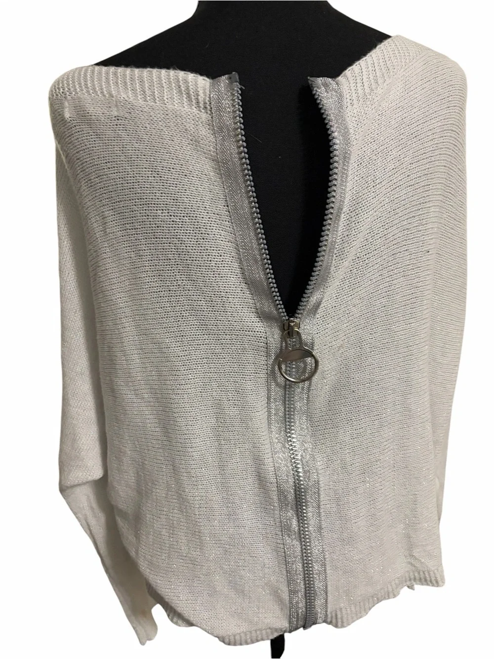Source Unknown Off-the-Shoulder Light Gray Knit Sweater